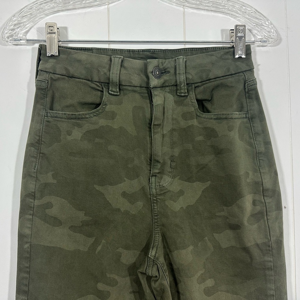 American Eagle Jeans Womens 4 Green Camo Curvy Super Hi Rise Jegging Distressed - Picture 2 of 13